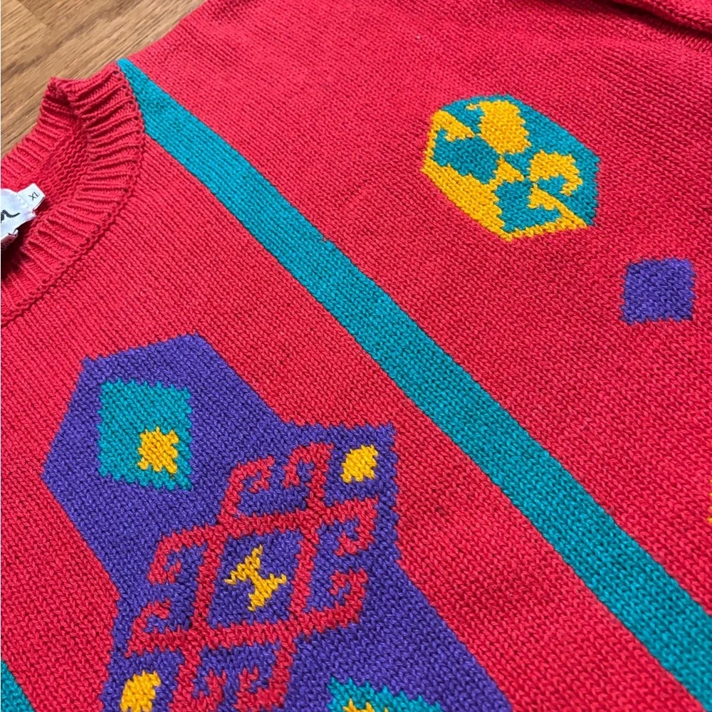 Vintage Red Geometric Knit Sweater | Oversized Retro Pattern | XL - Picture 3 of 11